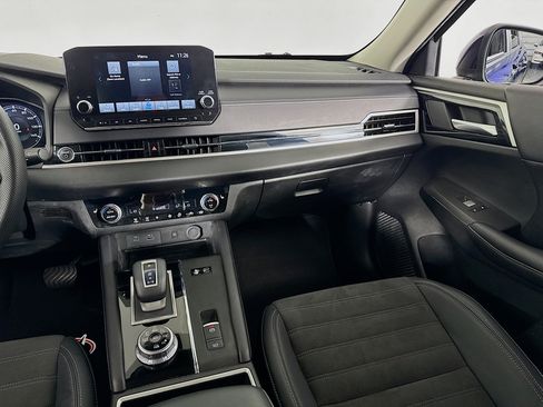 Used 2023 Mitsubishi Outlander SE AWD/4WD image 38