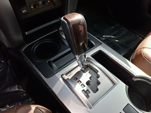 Used 2023 Toyota 4Runner Limited image 15