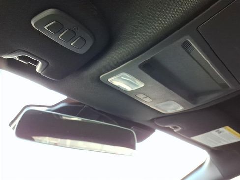 Used 2025 Ford Mustang GT Premium image 24