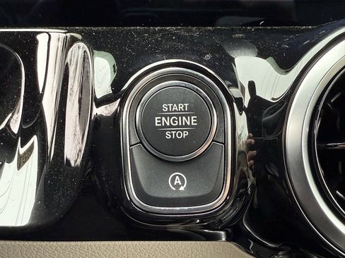 New 2026 Mercedes-Benz GLA 250 4MATIC image 29