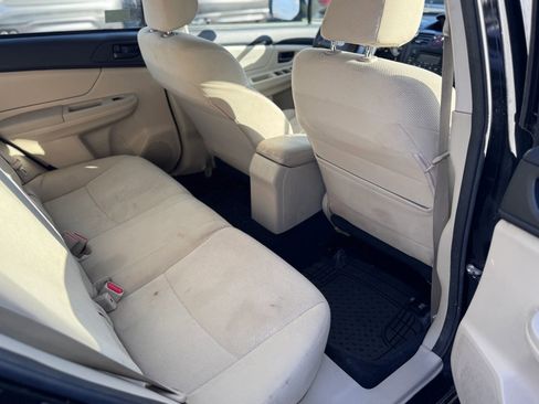 Used 2013 Subaru Impreza 2.0i image 12