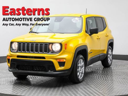 Used 2023 Jeep Renegade Latitude image 1