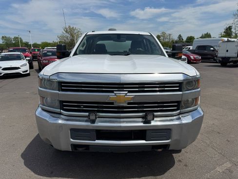 Used 2015 Chevrolet Silverado 2500 W/T AWD/4WD image 8