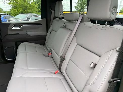 New 2026 GMC Sierra 1500 SLT AWD/4WD image 21