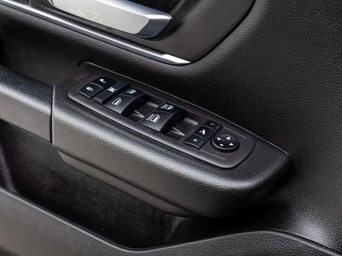 Used 2023 RAM 1500 Big Horn AWD/4WD image 12