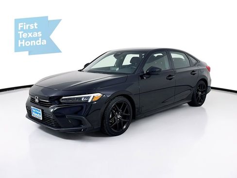 Used 2024 Honda Civic Sport image 3