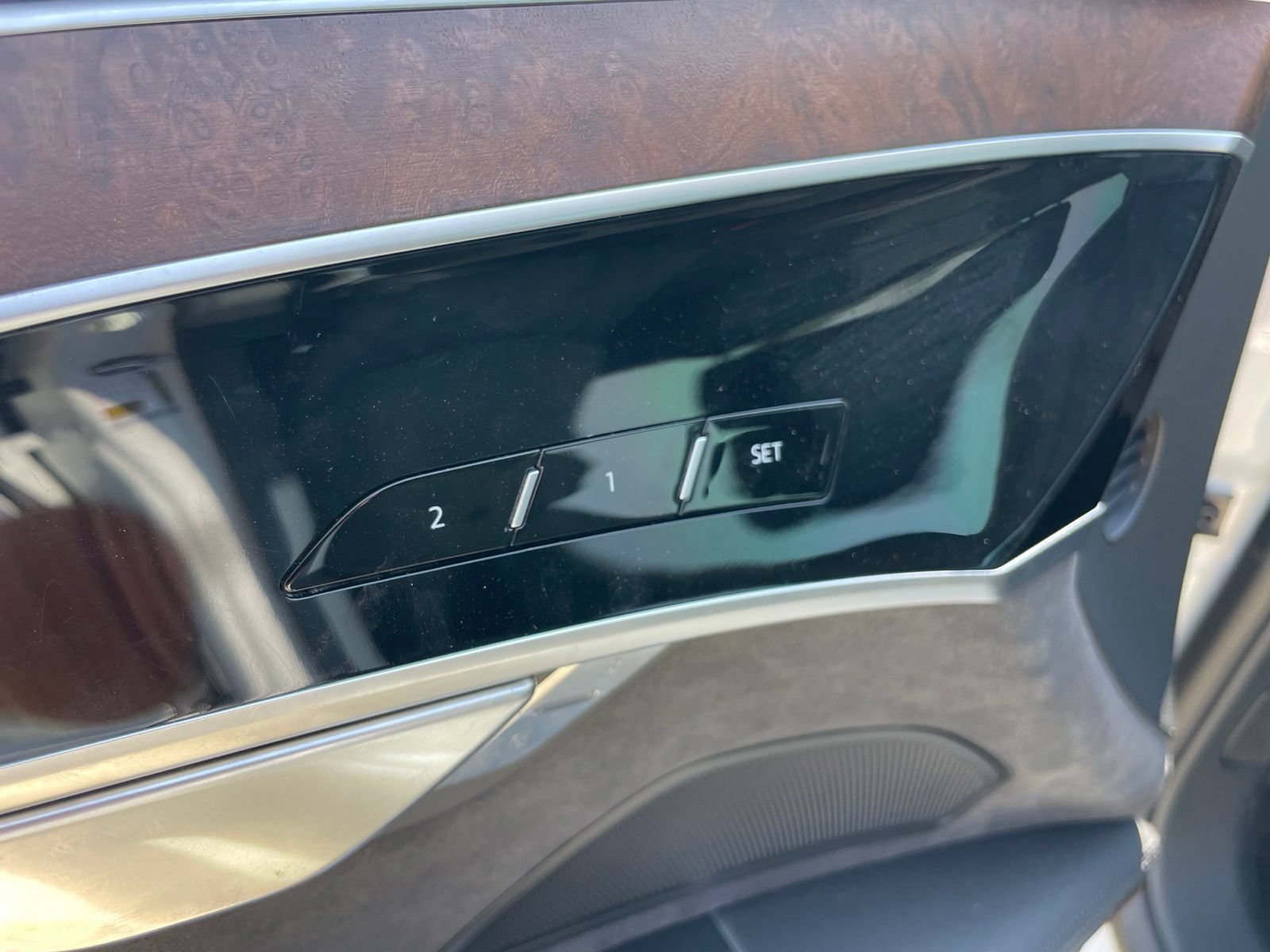 Used 2023 Audi A8 L 3.0T AWD/4WD image 18