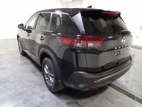 Used 2021 Nissan Rogue S AWD/4WD image 6