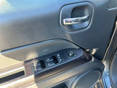 Used 2015 Jeep Patriot Sport w/ Power Value Group image 30