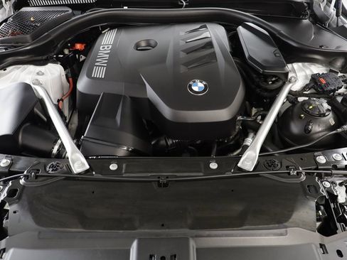 Used 2025 BMW 530i xDrive image 23