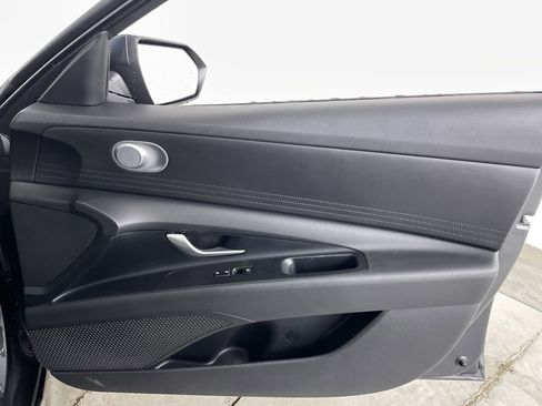 Used 2022 Hyundai Elantra SEL image 22