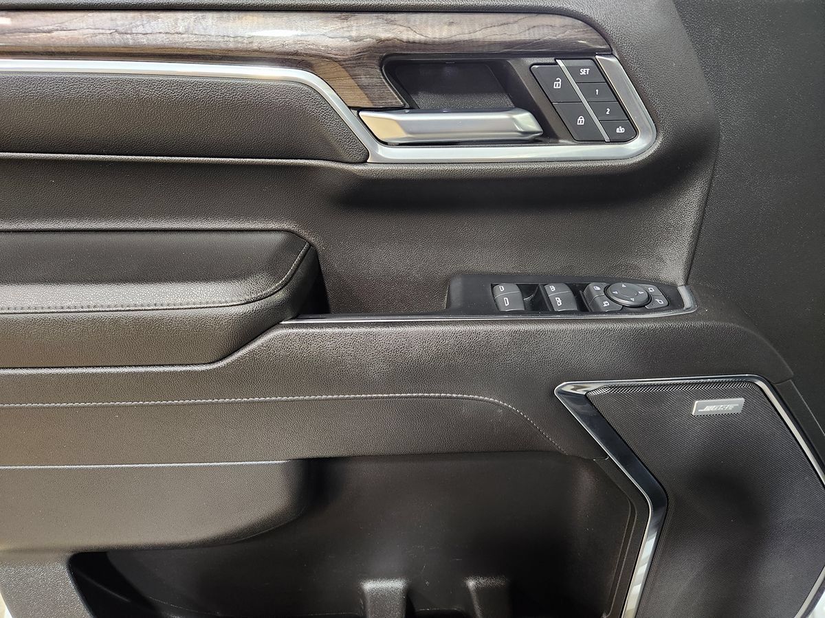 Used 2022 Chevrolet Silverado 1500 LTZ AWD/4WD image 44