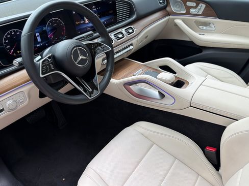 Used 2024 Mercedes-Benz GLE 350 4MATIC image 9