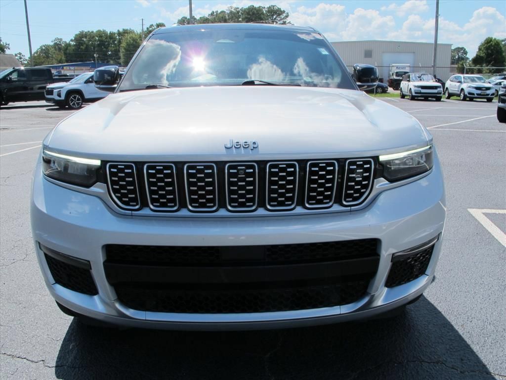 Used 2022 Jeep Grand Cherokee L Summit AWD/4WD image 9