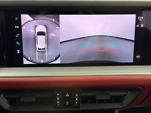 Used 2024 Porsche Cayenne image 30