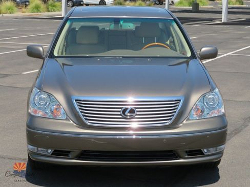 Used 2004 Lexus LS 430 RWD image 17