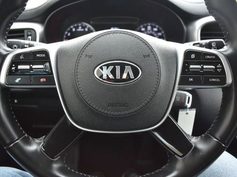 Used 2020 Kia Sorento LX w/ LX I4 Convenience Package image 18