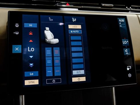 Used 2024 Land Rover Range Rover Long Wheelbase Autobiography AWD/4WD image 23