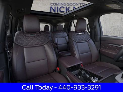 New 2026 Ford Explorer Platinum image 11