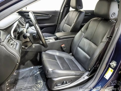 Used 2017 Chevrolet Impala LT w/ Leather Package image 9