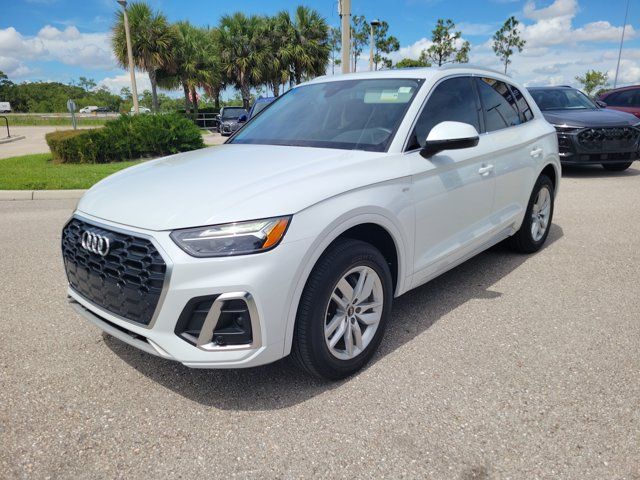 Used 2022 Audi Q5 2.0T Premium AWD/4WD image 4