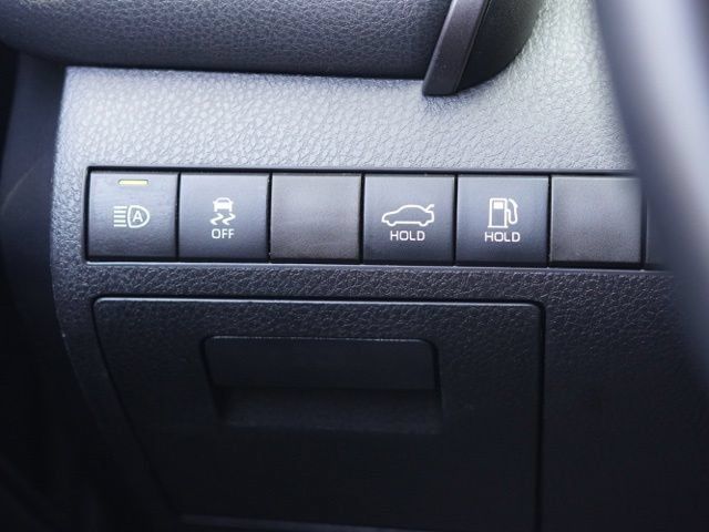 Used 2021 Toyota Camry XSE w/ Carpet Mat Package (TMS) FWD image 18