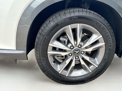 Used 2025 Acura ADX AWD image 33