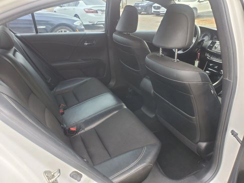 Used 2016 Honda Accord Sport image 26