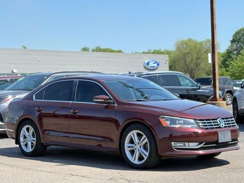 Used 2013 Volkswagen Passat TDI SEL Premium FWD image 33
