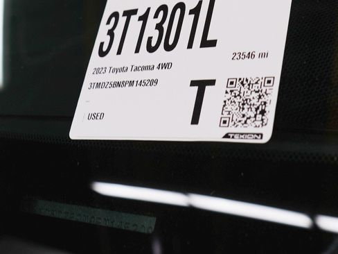 Used 2023 Toyota Tacoma TRD Sport w/ Black Out Package (TMS) image 31