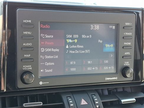 Used 2020 Toyota RAV4 XLE Premium AWD/4WD image 18