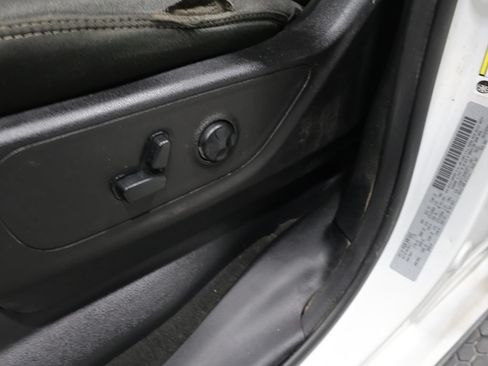 Used 2019 RAM 1500 Big Horn AWD/4WD image 13