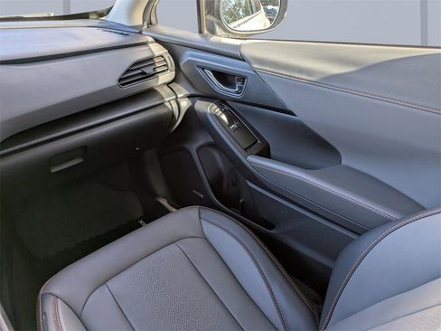 Used 2025 Subaru Crosstrek 2.5i Limited w/ Popular Package #3A image 18