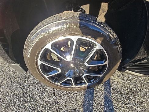 Used 2023 Chevrolet Tahoe RST image 36