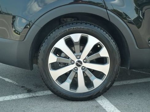 Used 2022 Kia Telluride EX w/ EX Premium Package FWD image 48