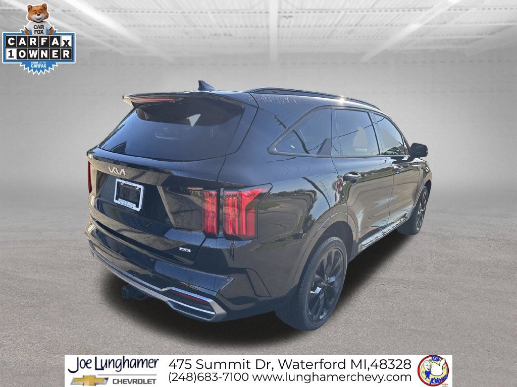Used 2023 Kia Sorento SX AWD/4WD image 3