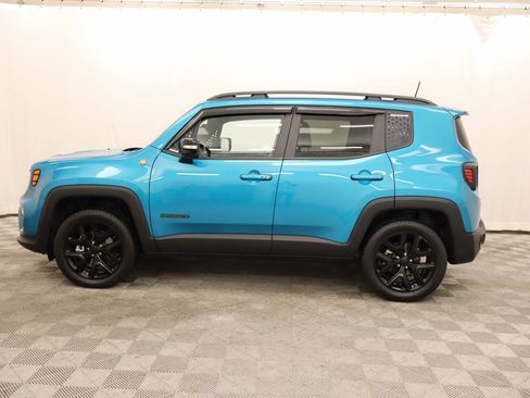 Used 2022 Jeep Renegade Altitude AWD/4WD image 2