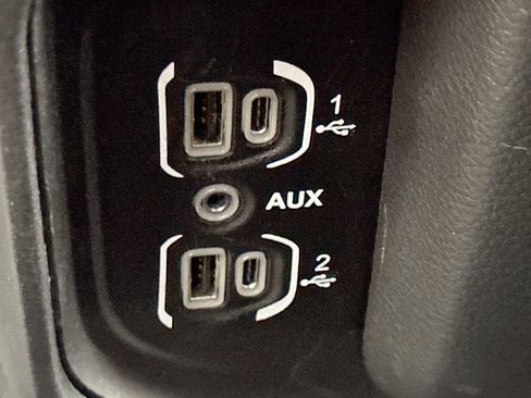 Used 2024 RAM 1500 Lone Star RWD image 31