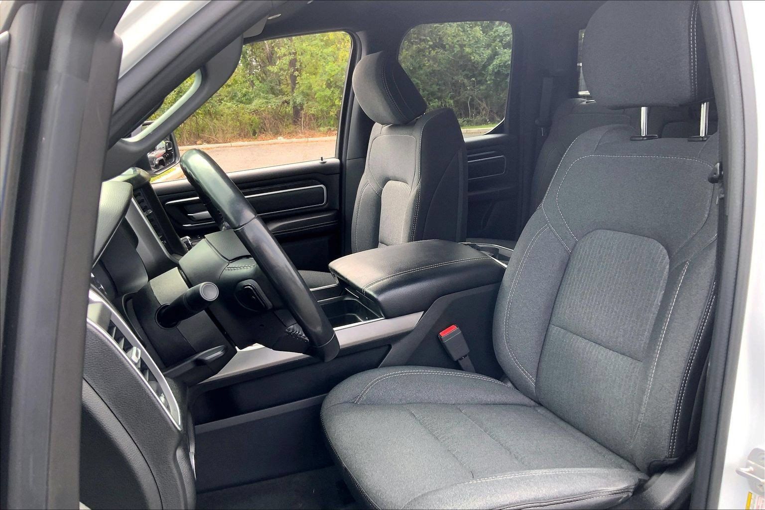 Used 2019 RAM 1500 Big Horn AWD/4WD image 8