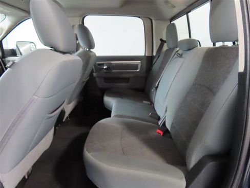 Used 2018 RAM 1500 Big Horn image 28