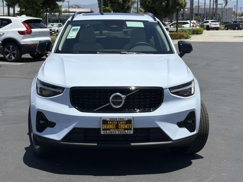 New 2026 Volvo XC40 B5 Plus w/ Protection Package Premier AWD/4WD image 2