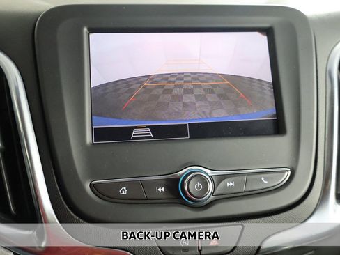 Used 2024 Chevrolet Equinox LS image 4