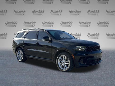 Used 2024 Dodge Durango GT image 3