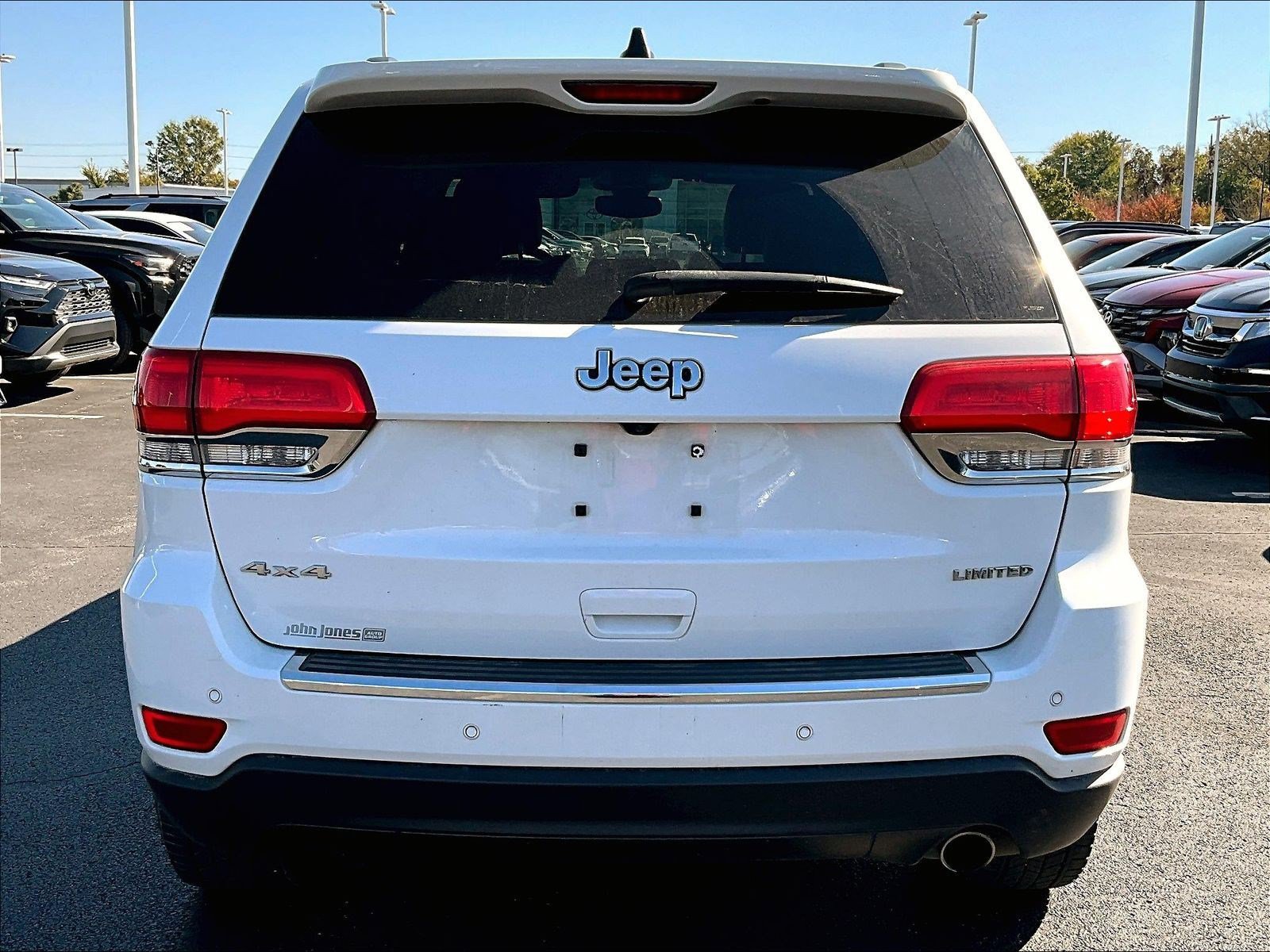 Used 2018 Jeep Grand Cherokee Limited AWD/4WD image 5