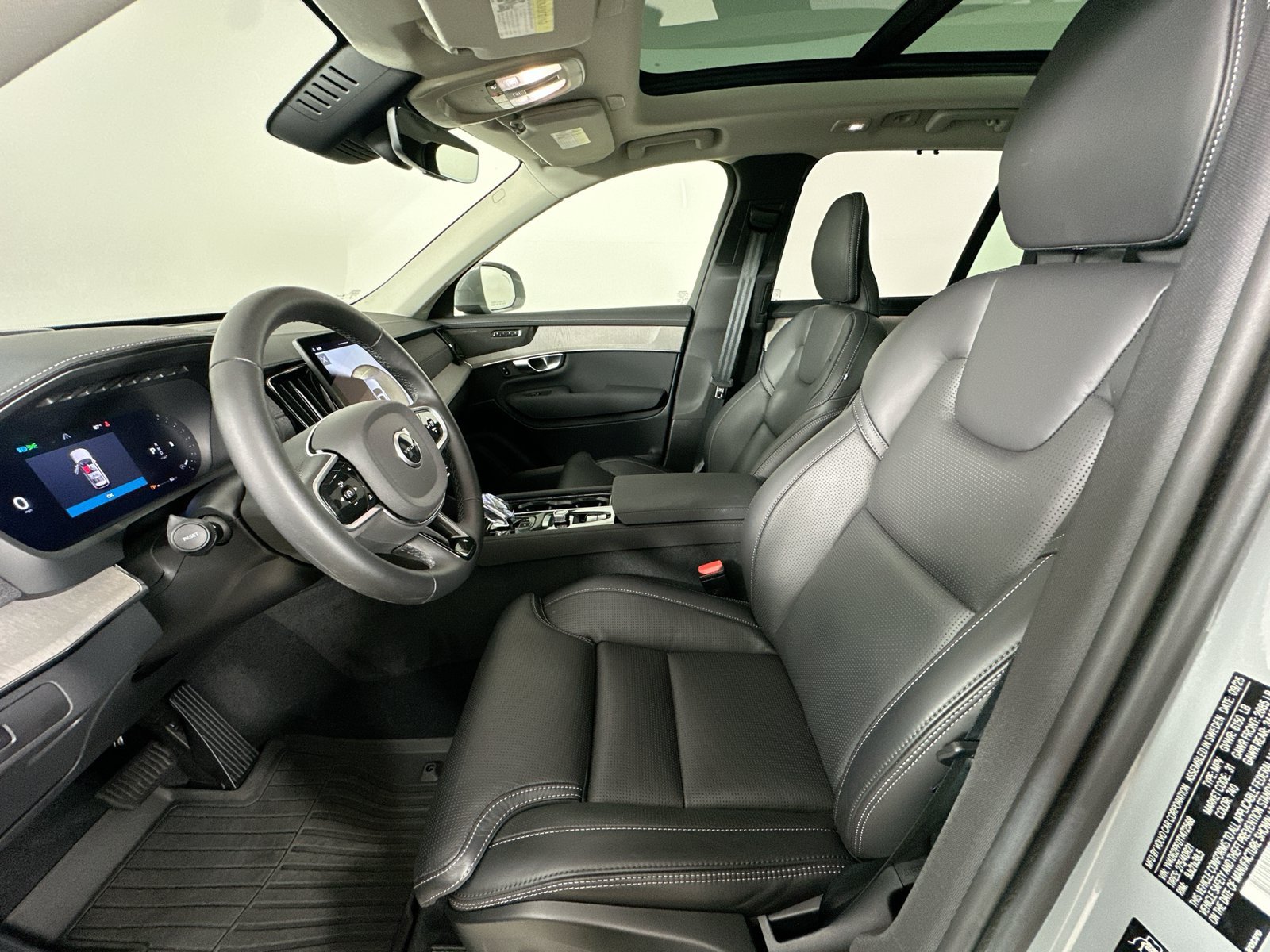 Certified 2026 Volvo XC90 B6 Ultra w/ Protection Package AWD/4WD image 32