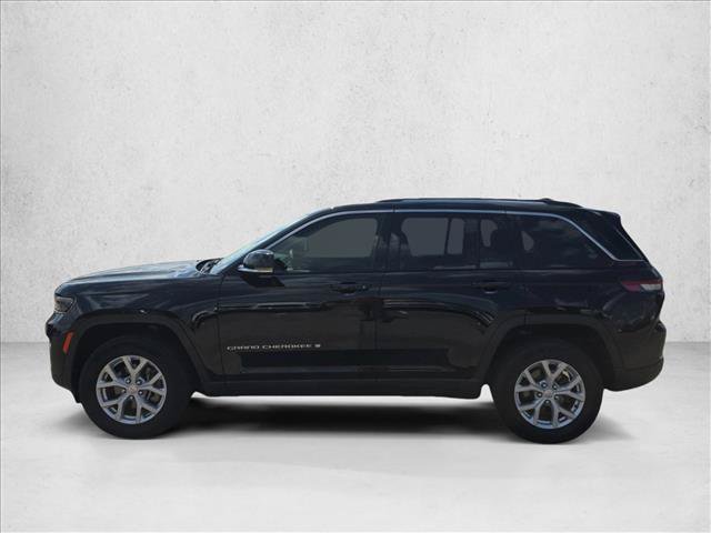 Used 2023 Jeep Grand Cherokee Limited RWD image 9