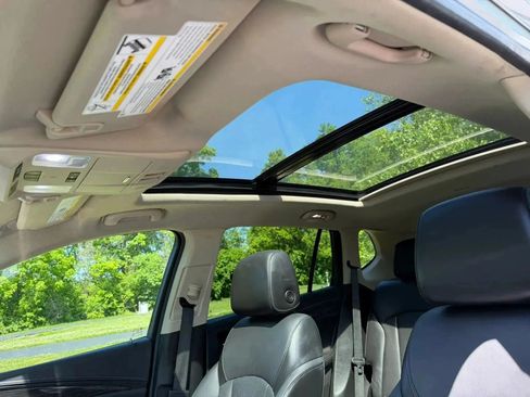 Used 2017 Buick Envision Essence AWD/4WD image 12