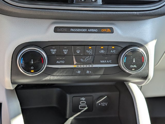 Used 2025 Ford Escape Active AWD/4WD image 18
