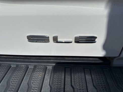 Used 2019 GMC Sierra 1500 SLE w/ SLE Value Package image 16