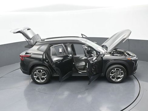 Used 2024 Chevrolet Trax LT image 66